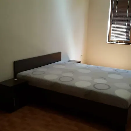 Krasi-2 Bedroom & Free Parking Near Center