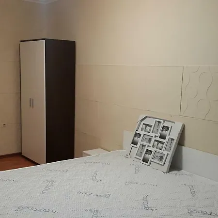 Krasi-2 Bedroom & Free Parking Near Center アパート *