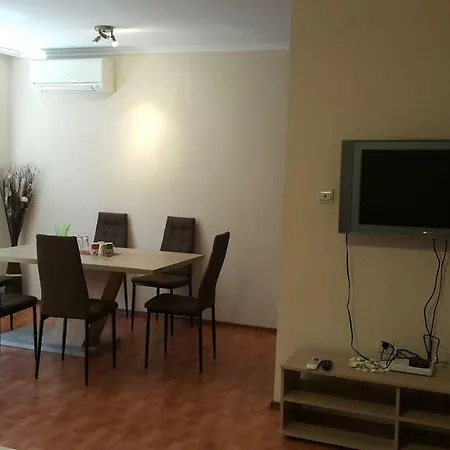 Krasi-2 Bedroom & Free Parking Near Center Apartment Burgas
