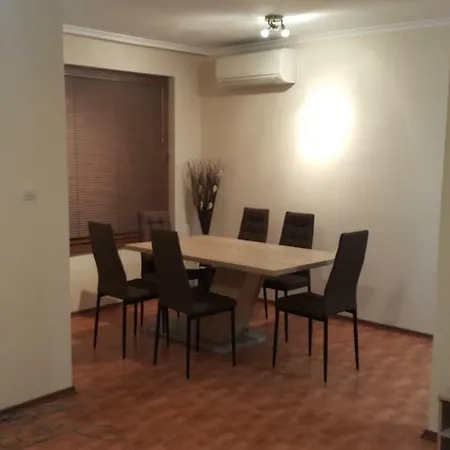 Krasi-2 Bedroom & Free Parking Near Center Burgas